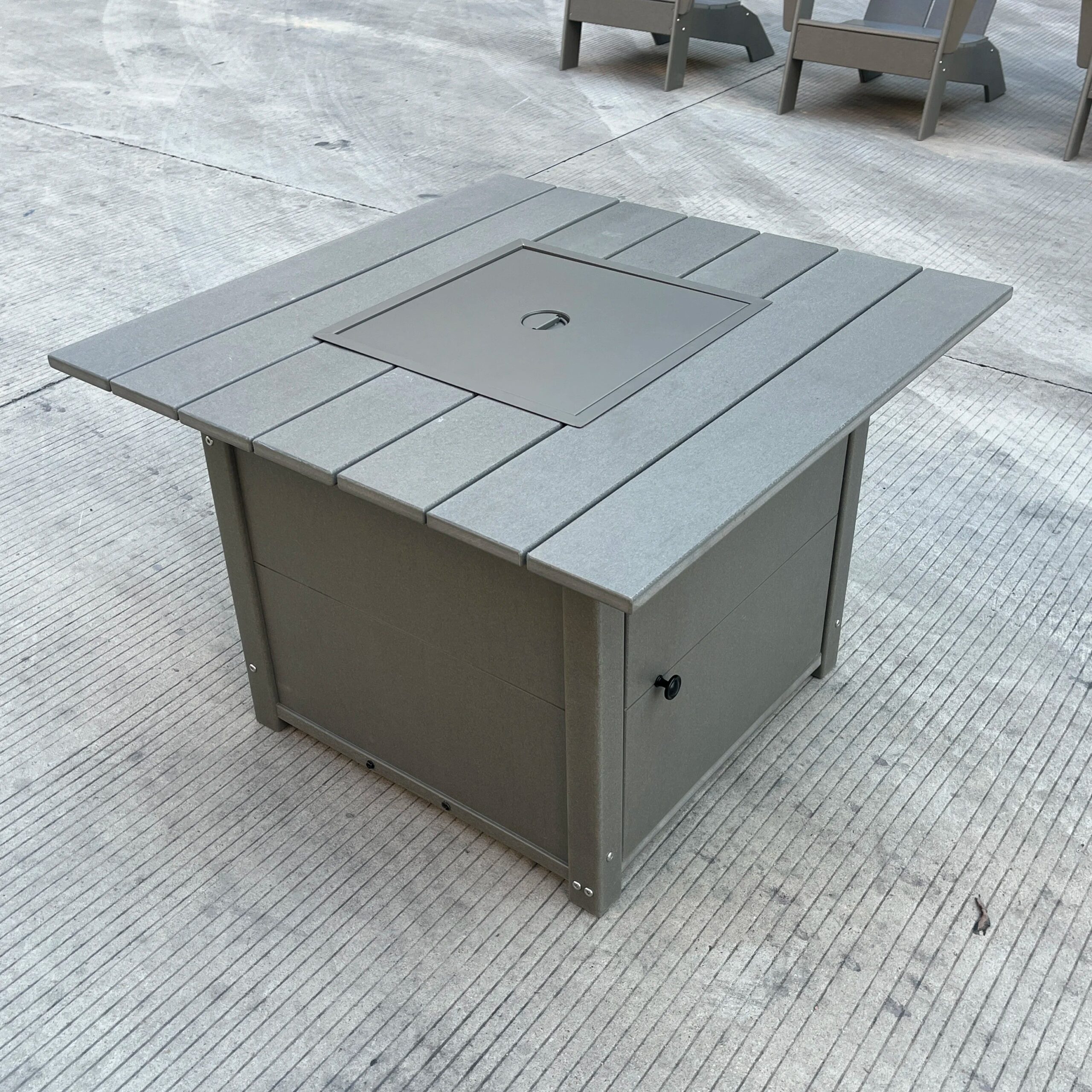 Outdoor HDPE Fire Pit Table Garden Fire Pit for Park Use Elegant Outdoor Furniture - Image 3